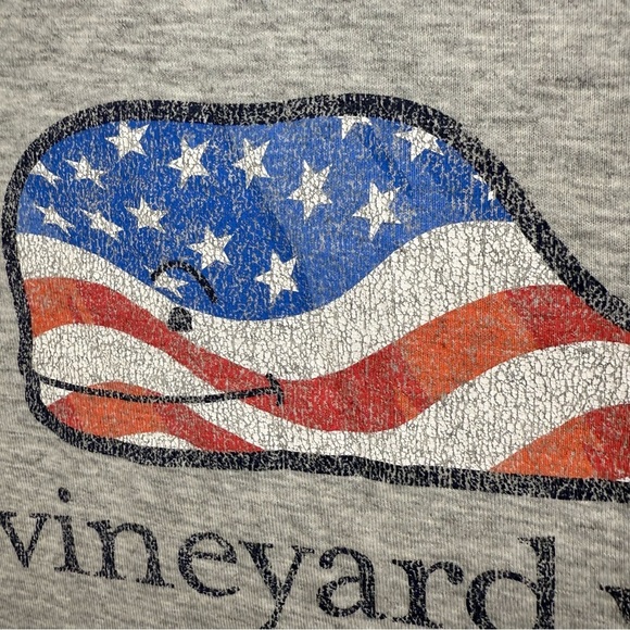 Vineyard Vines Kids Heather Gray Short Sleeve Tee Size Large 16 Patriotic GUC - Picture 5 of 5